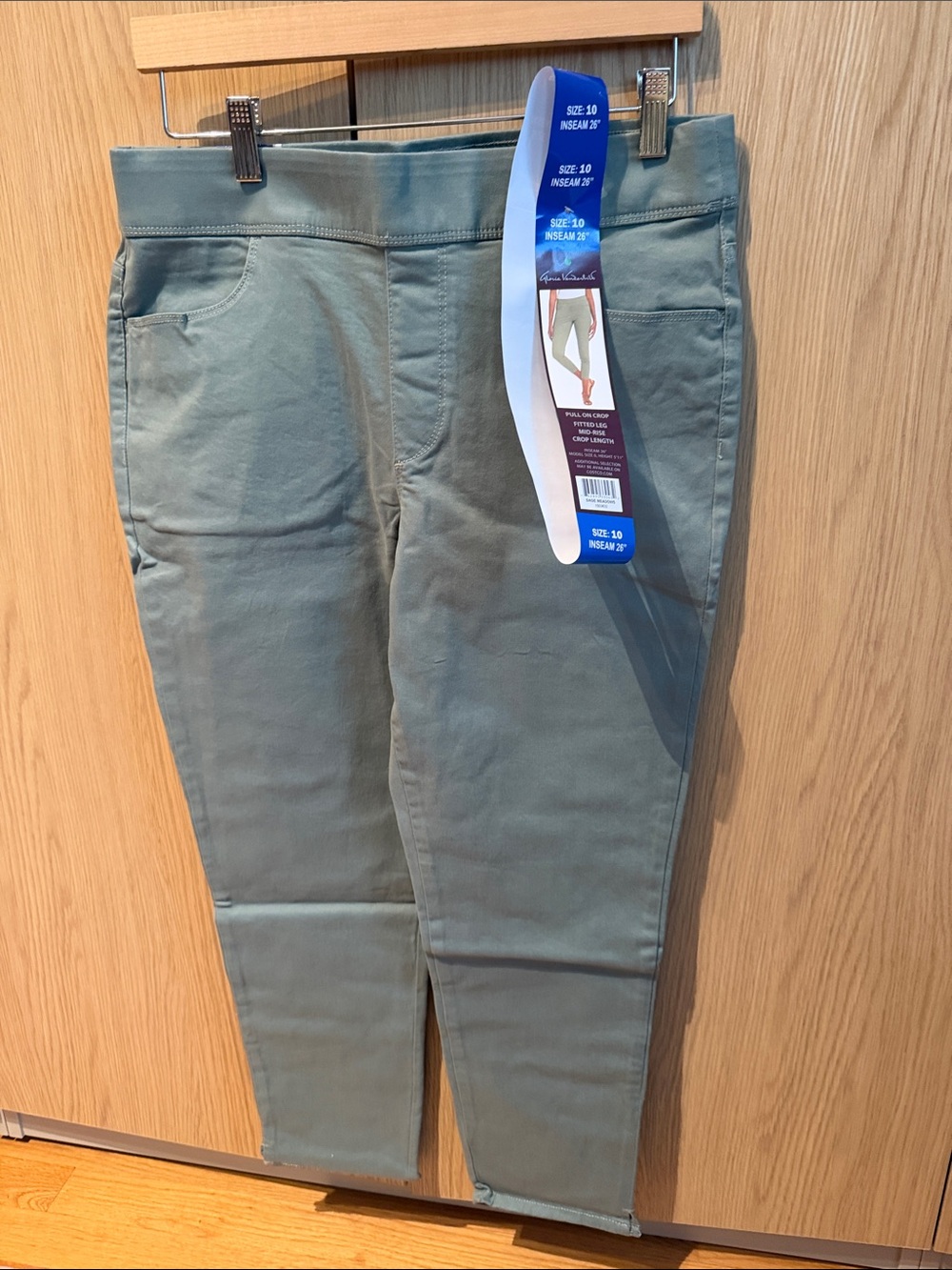 Gloria Vanderbilt 98% Cotton All Around Slimming Effect Olive Pull On Jeggings